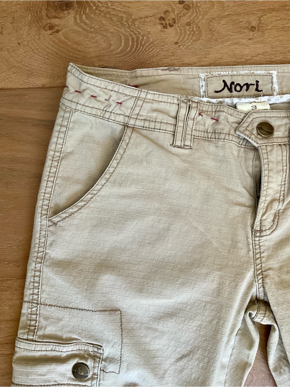 VTG Nori Y2K Khaki Cargo Capri Shorts Pants Cinched Knee Multi-Pocket Snap Wm 3 - Picture 7 of 10